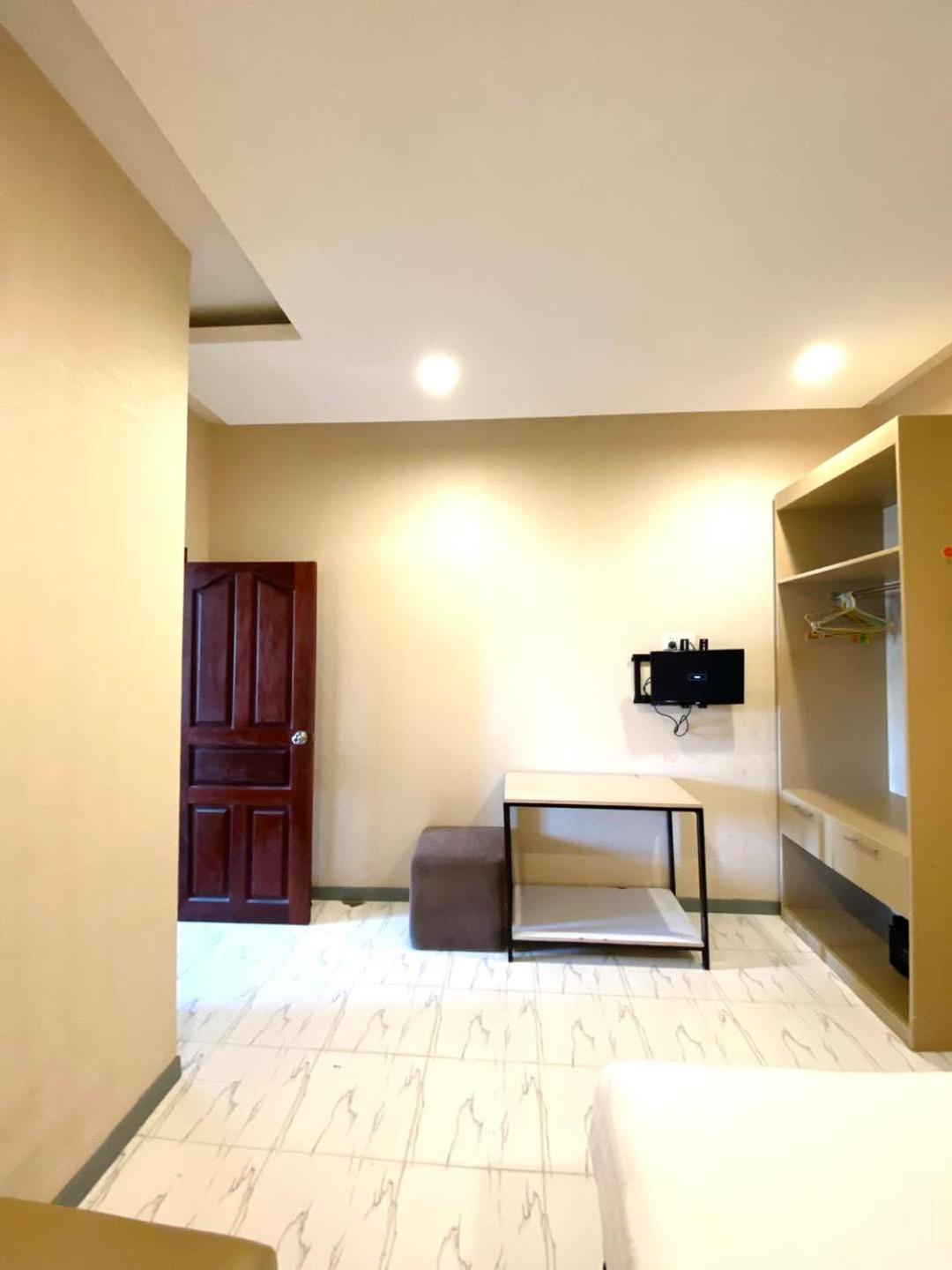 White Residence Hotel & Apartment Phnom Penh Exterior photo